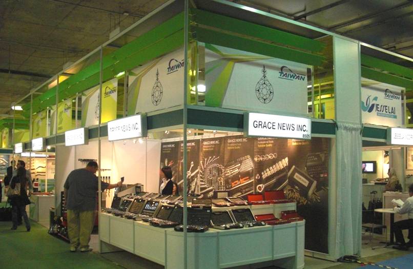 2009-olily-AAPEX-2